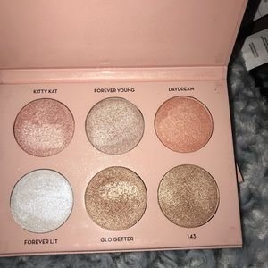 Nicole Guerriero glow kit authentic